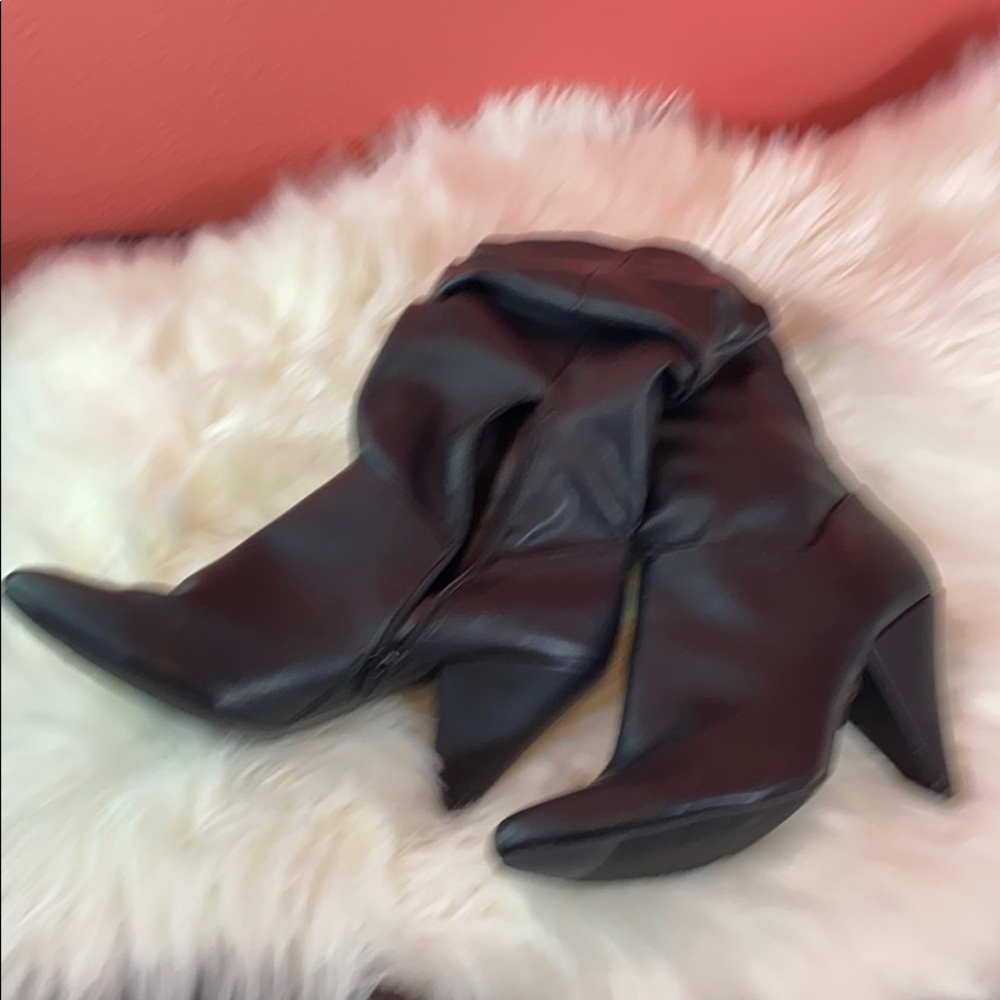 Boots - Picture 7 of 9